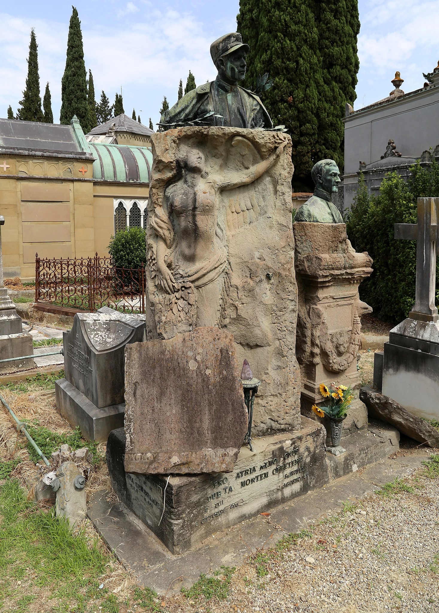 Monumento funebre dei fratelli Ugo e Ubaldino Sembranti, 1915